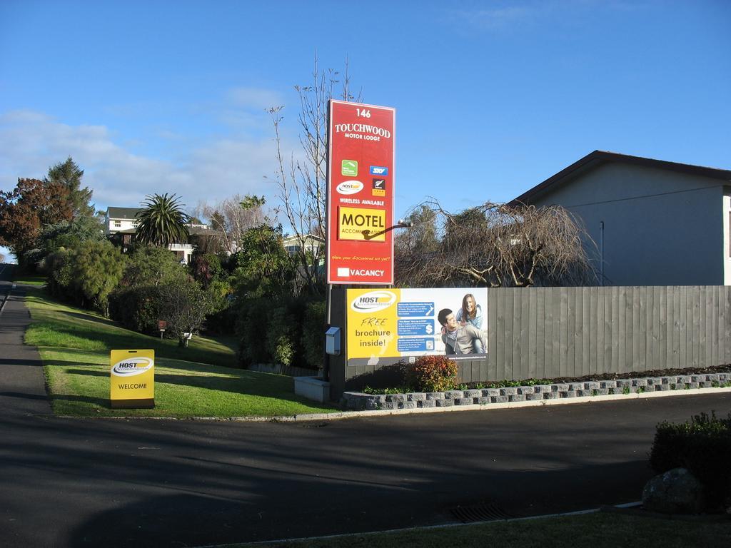 Touchwood Motor Lodge Pukekohe ภายนอก รูปภาพ