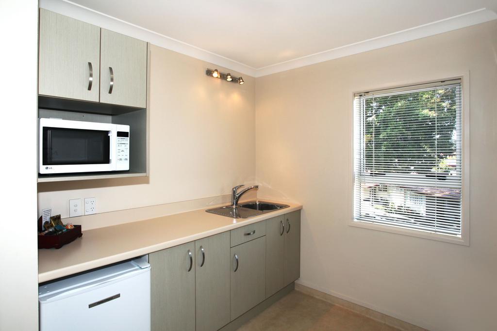 Touchwood Motor Lodge Pukekohe ห้อง รูปภาพ